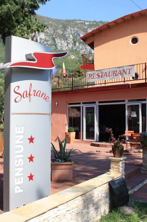 Pensiune Safrane Băile Herculane Extérieur photo